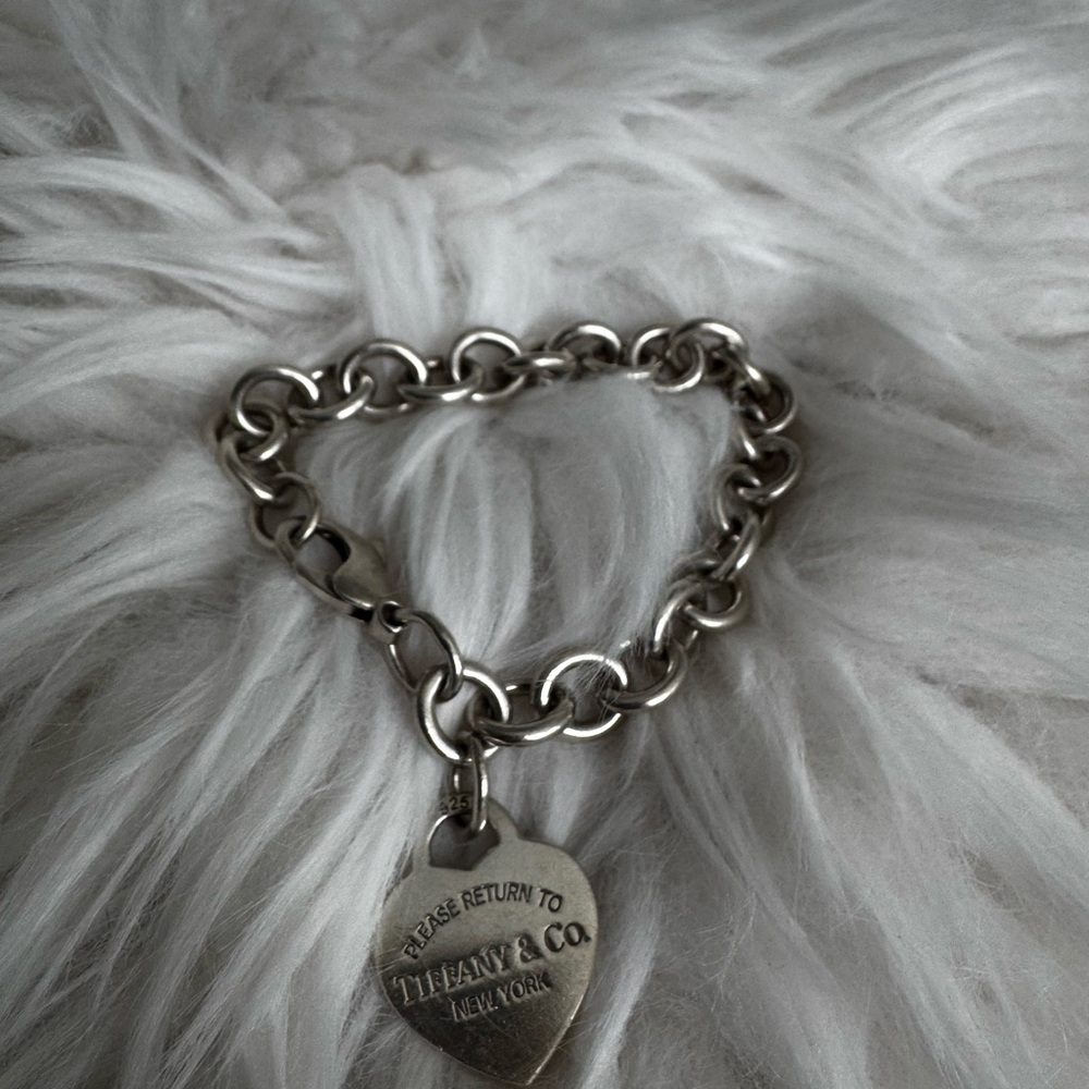 Tiffany & Co. Silver Heart Tag Bracelet